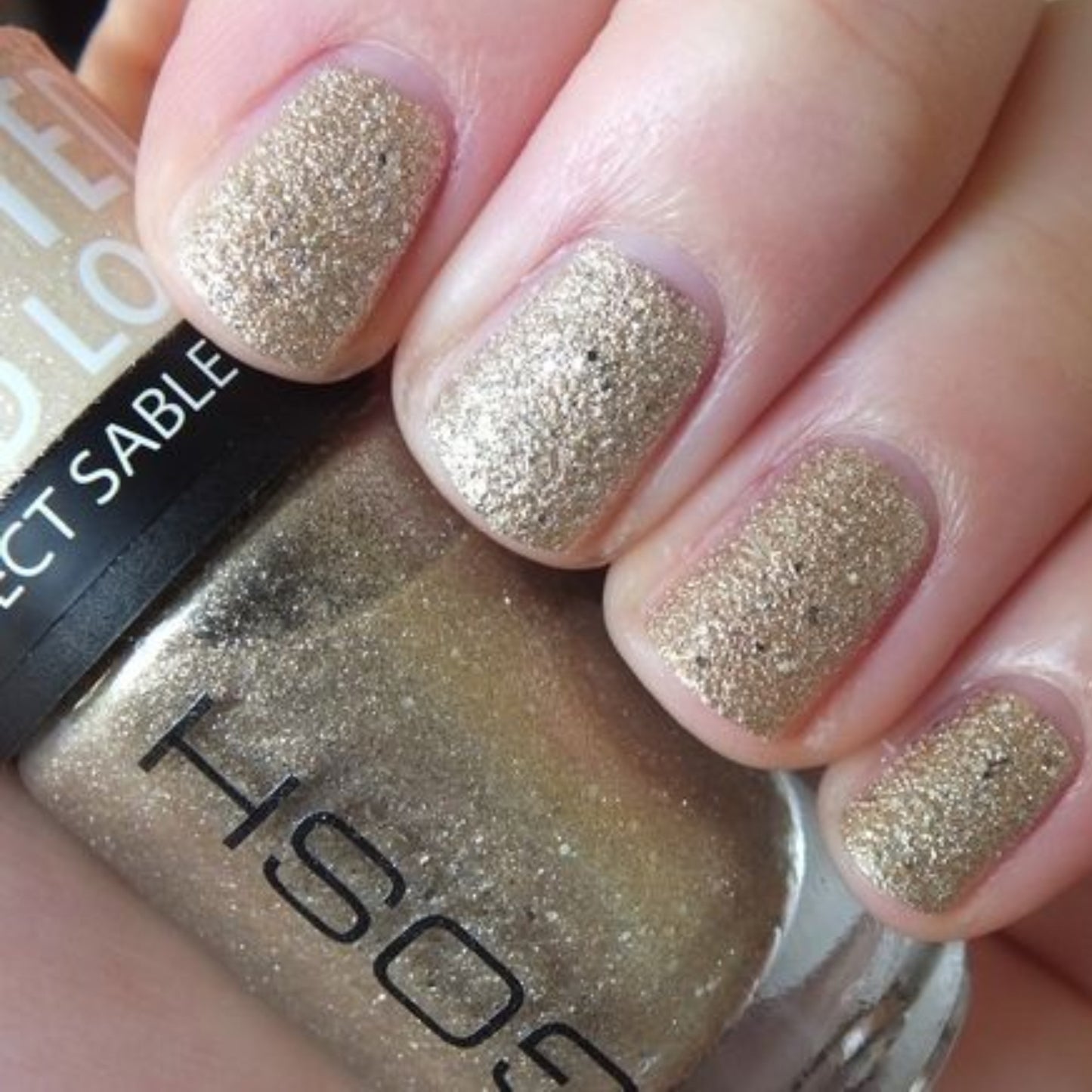 Gosh Frosted Nail Lacquer 02 Frosted Gold 8ml