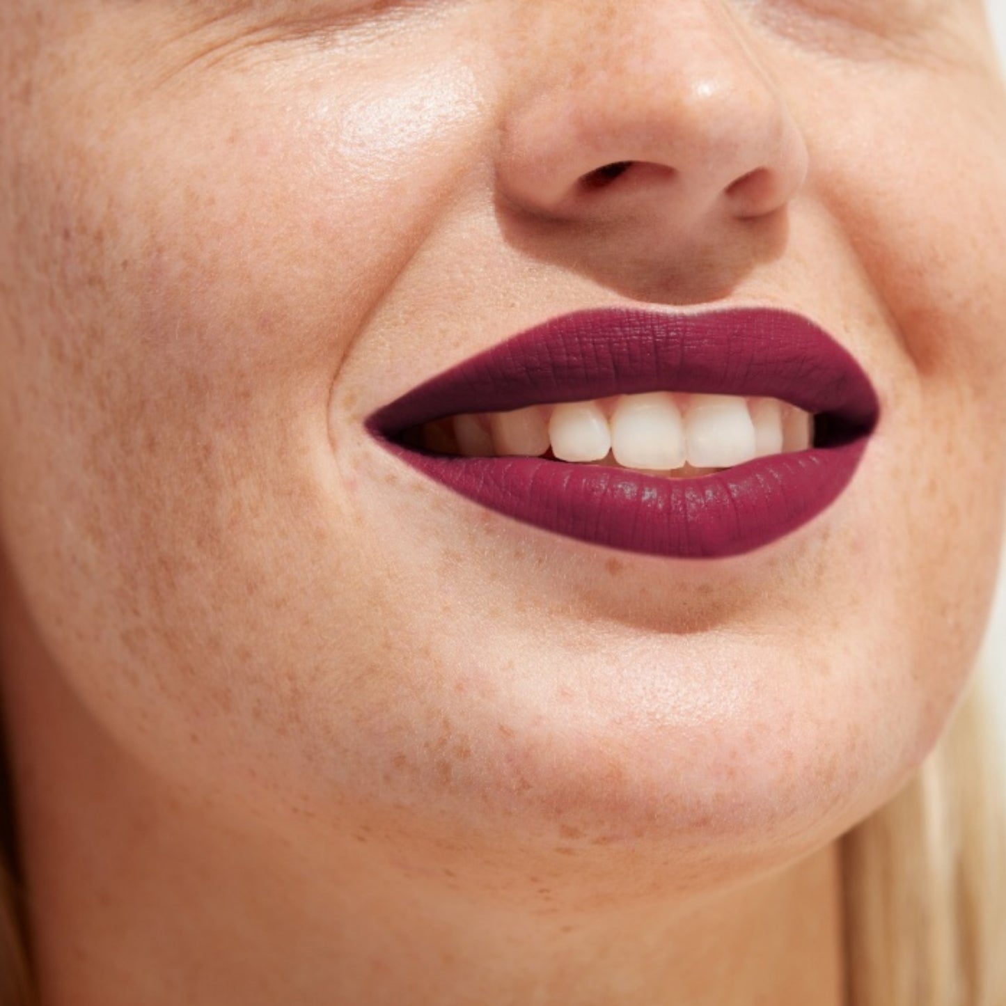 Gosh Velvet Touch Lipstick 170 Night Kiss 4gm