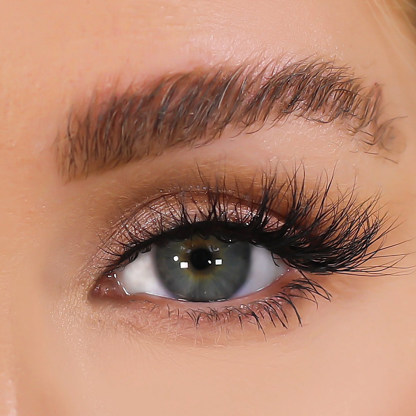 Lurella 3D Mink Eyelashes Graphic 1 Piece