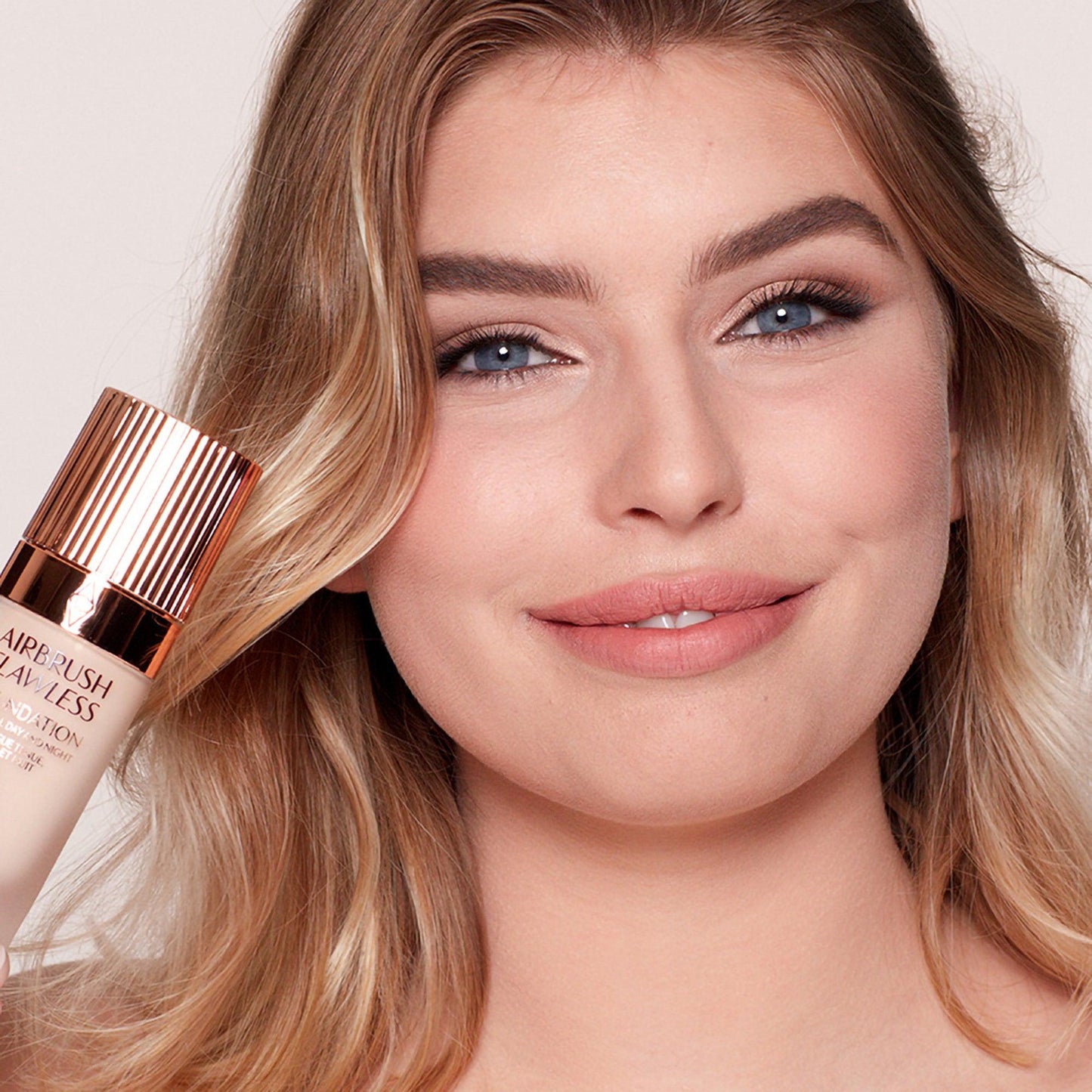 Charlotte Tilbury Airbrush Flawless Foundation 3C 30ml - TheSkinFit