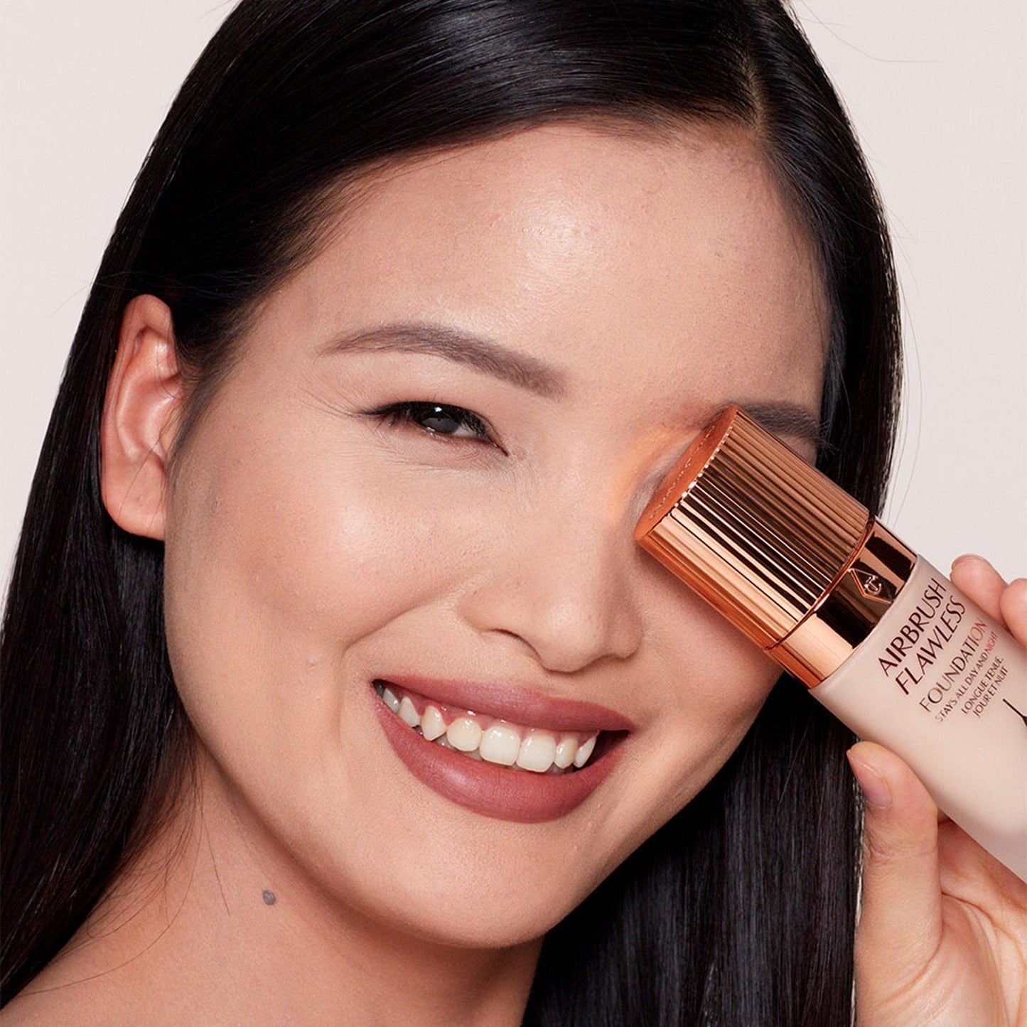 Charlotte Tilbury Airbrush Flawless Foundation 4N 30ml - TheSkinFit