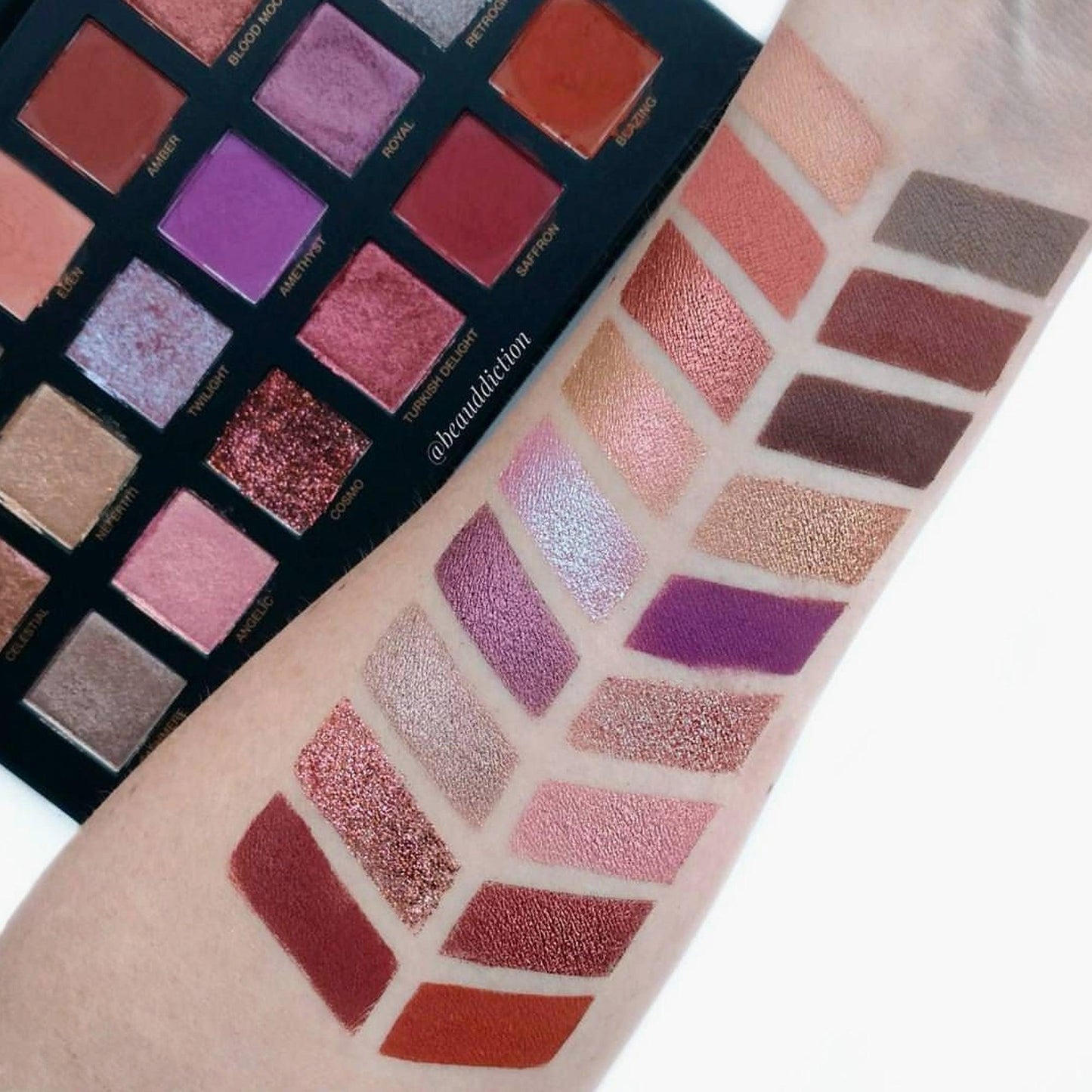 Huda Beauty Desert Dusk Eyeshadow Palette 1 Piece - TheSkinFit