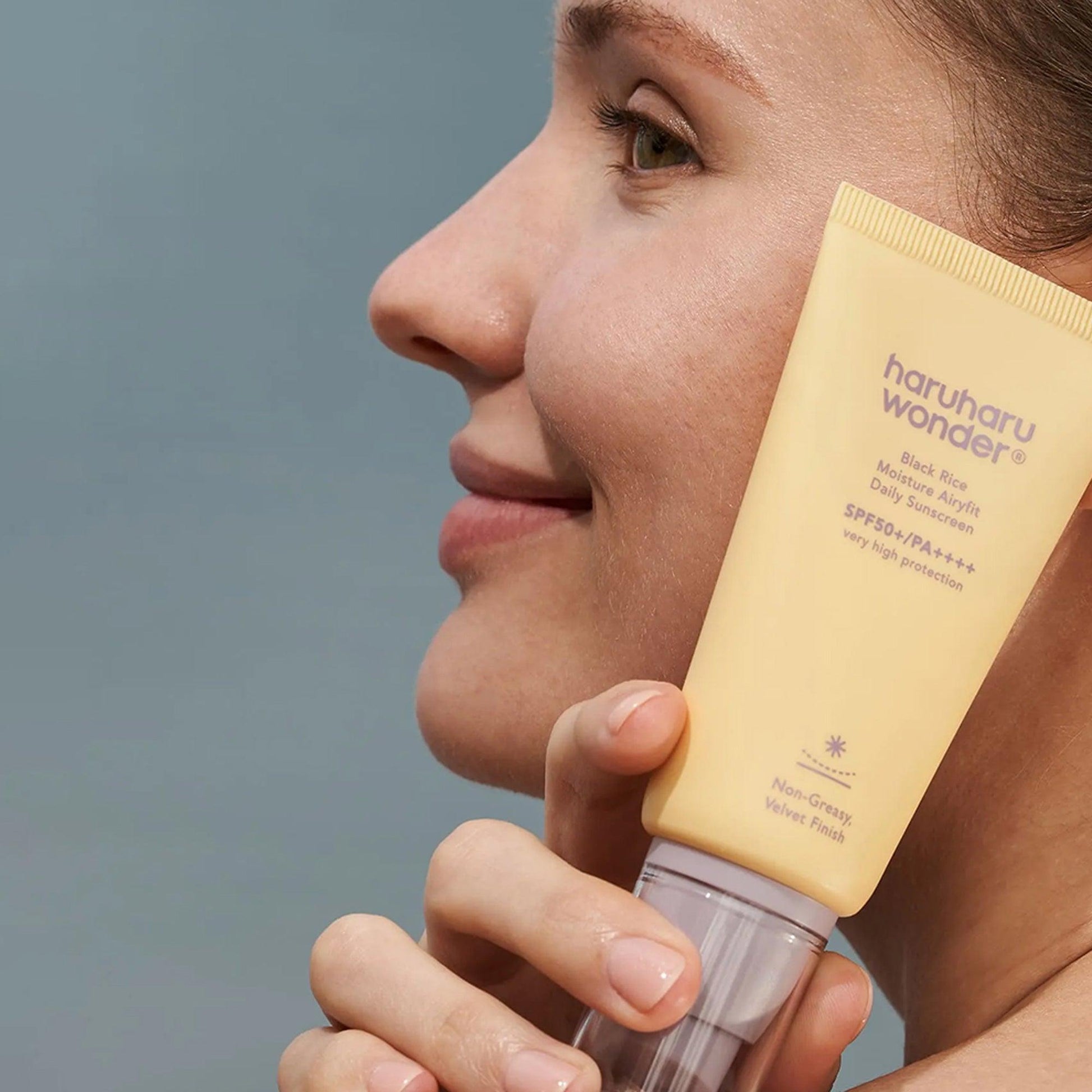 Haruharu Wonder Black Rice Moisture Airyfit Daily Sunscreen SPF50+/PA++++ 50ml - TheSkinFit