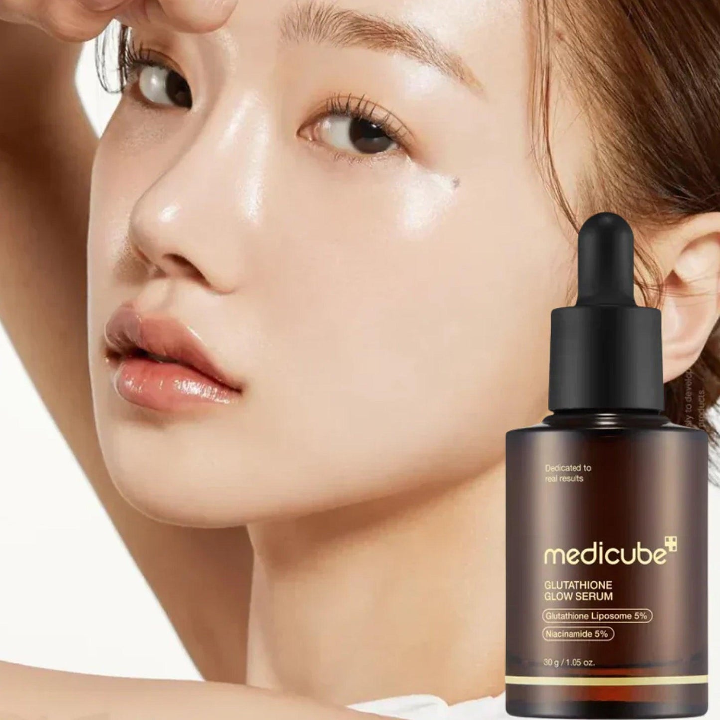 Medicube Age-R Gluthathione Glow Serum 30gm - TheSkinFit
