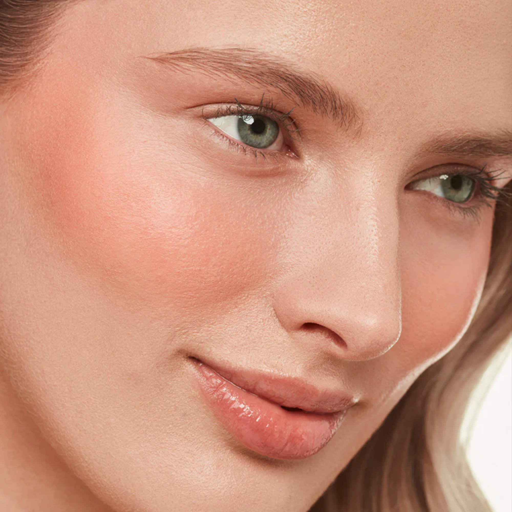 Bourjois Little Round Pot Blush 2.5gm - 74 Amber Rose