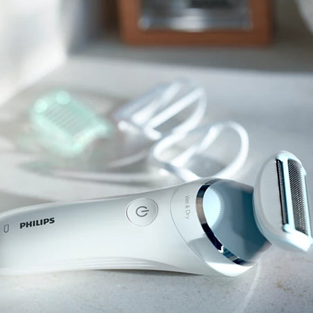 Philips Electric Lady Shaver SatinShave Advanced Wet and Dry BRL130 00