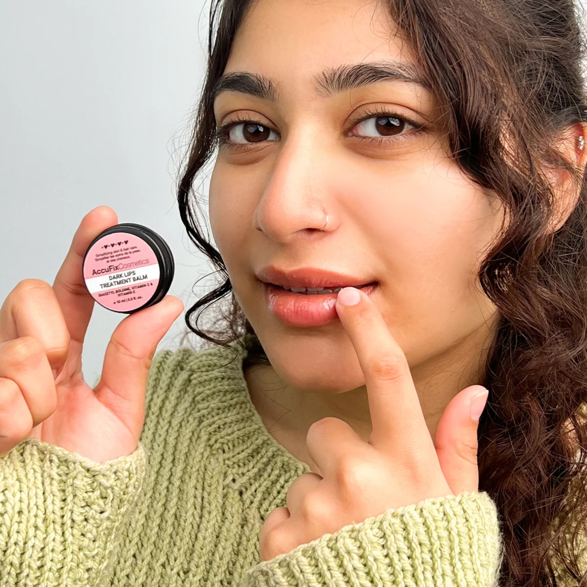 AccuFix Cosmetics Dark Lips Treatment Balm
