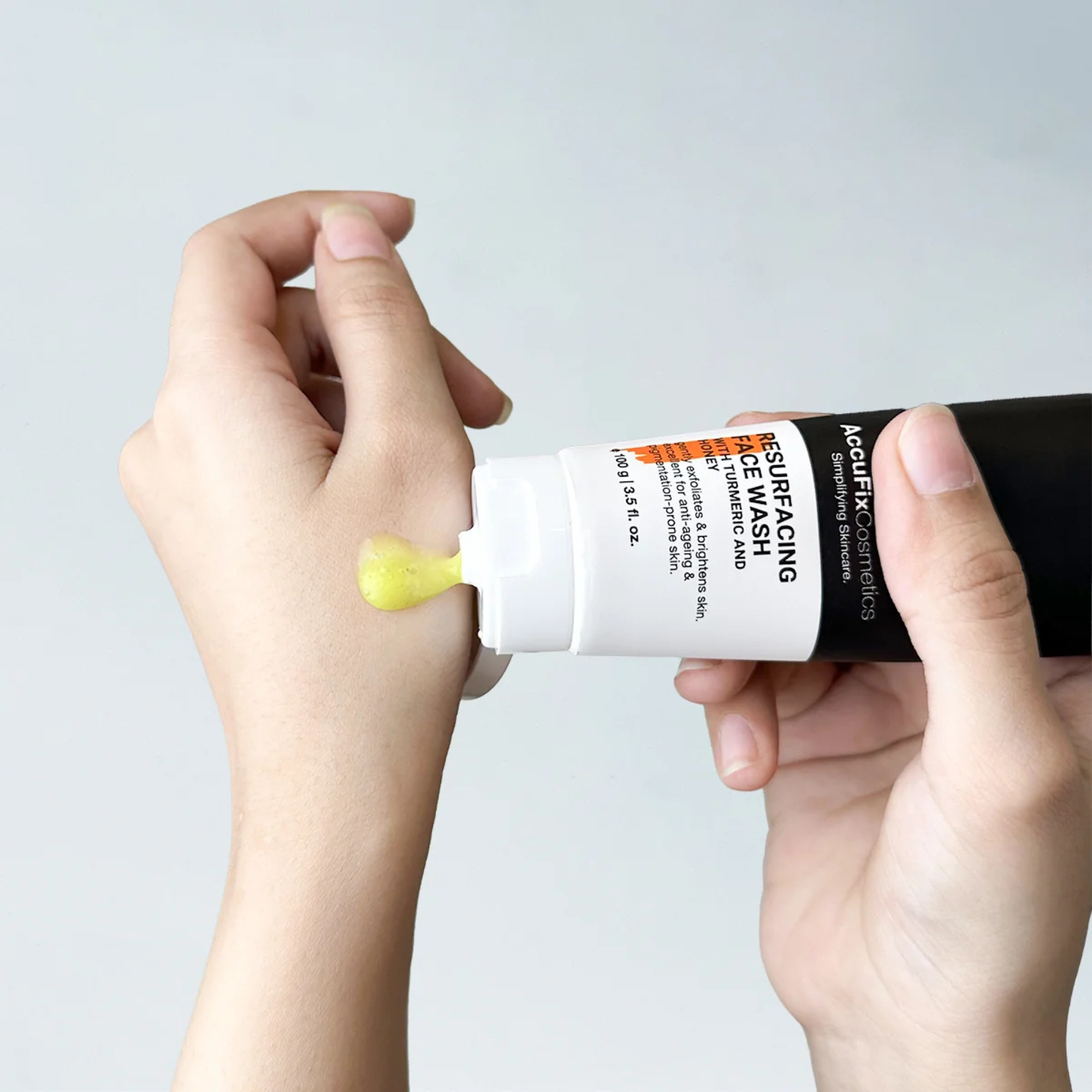 AccuFix Cosmetics Resurfacing Face Wash with turmeric & honey
