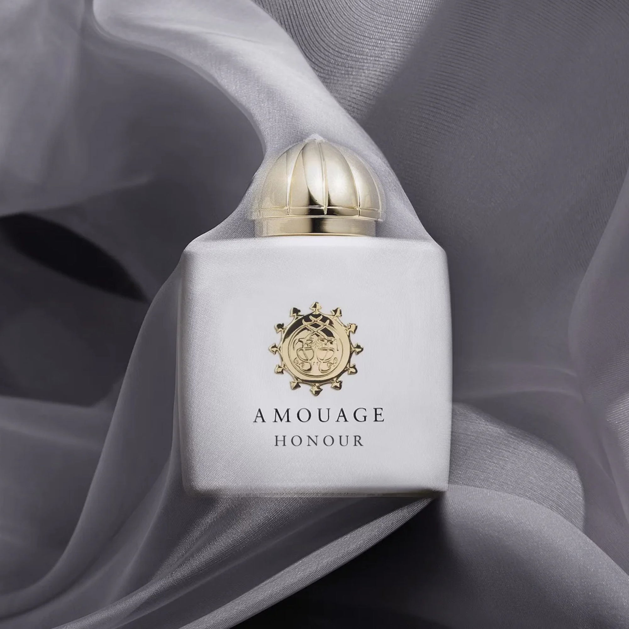 Amouage Honour Woman Eau De Parfum 100ml how to use
