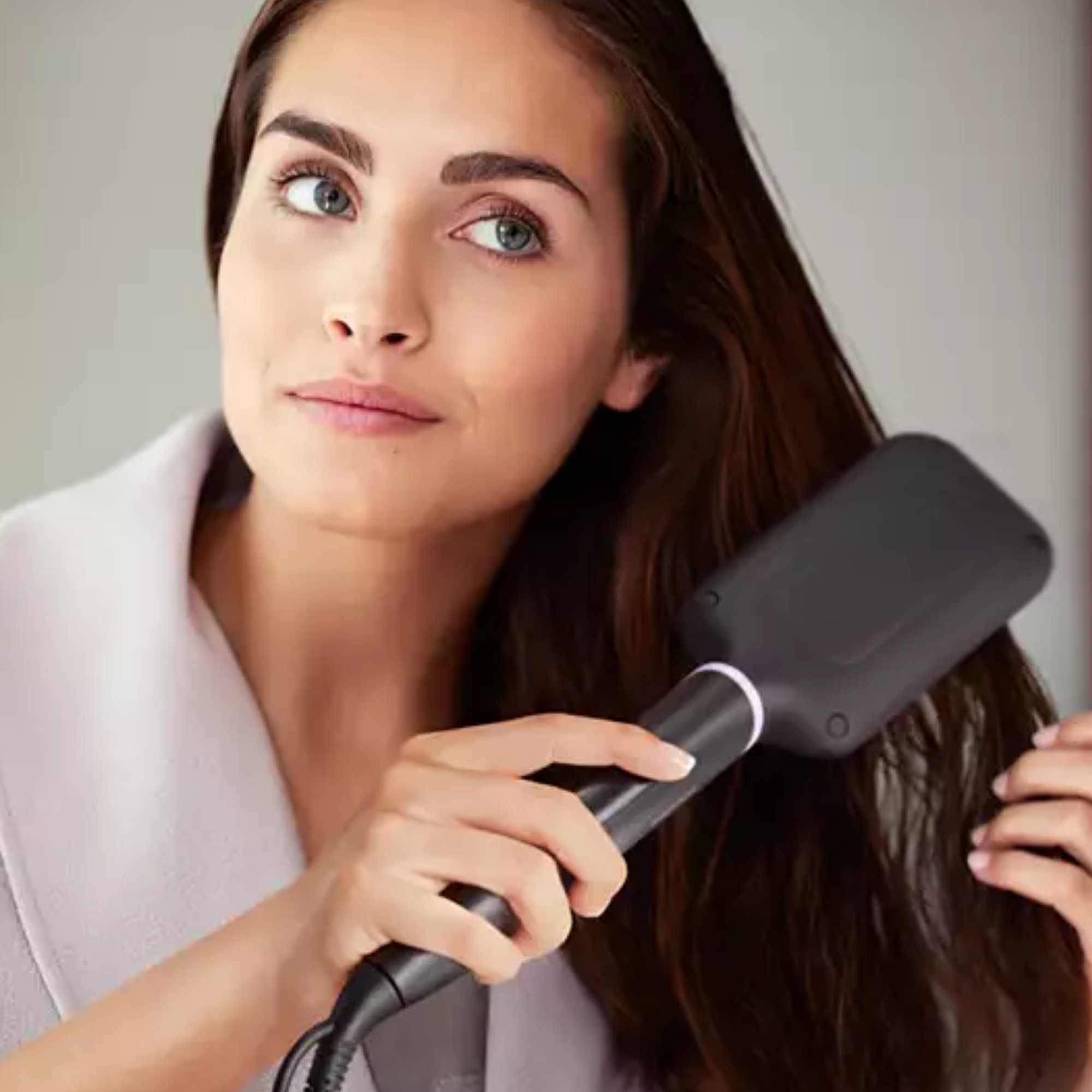 Philips StyleCare Essential Heated Straightening Brush BHH880/03 in Pakistan