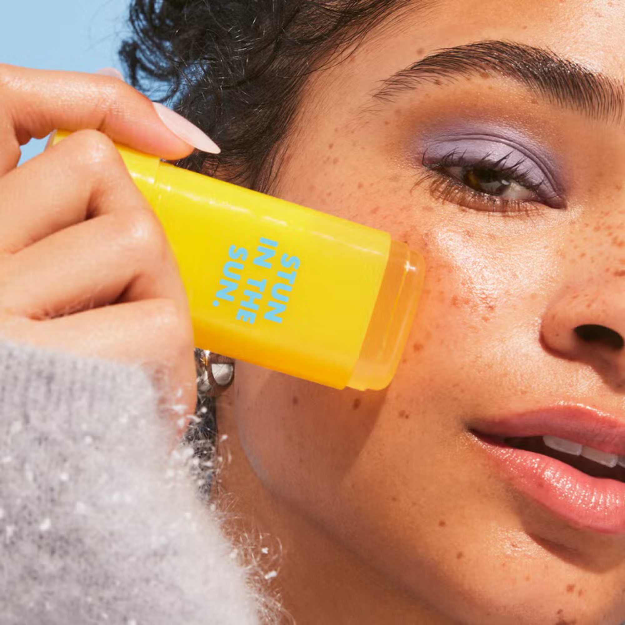 ELF Suntouchable Invisi-Stick SPF50 Water-Resistant Sunscreen 18gm