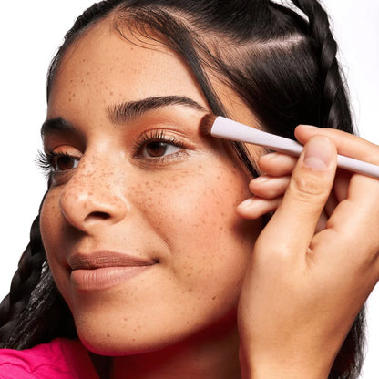 Essence Eyeshadow Brush 01 Throwing a Little Shade 1 Piece
