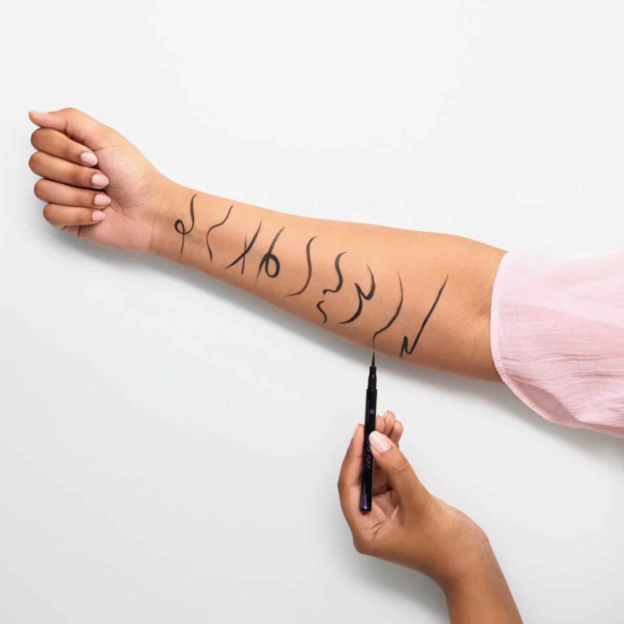 essence super fine liner pen 01 deep black 1ml review