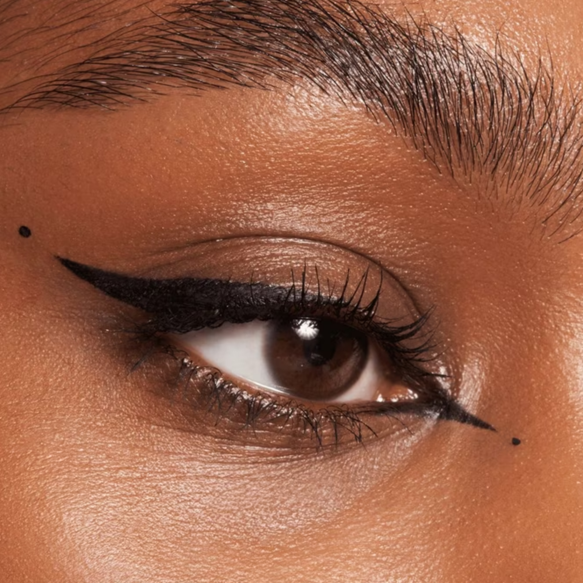 essence eyeliner pen waterproof 1ml pakistan