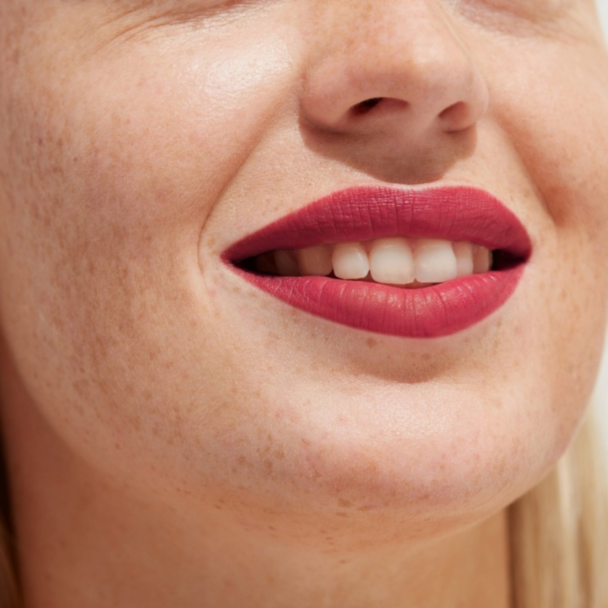 Gosh Luxury Rose Lips Lipstick 004 Enjoy 4.5gm Reviews