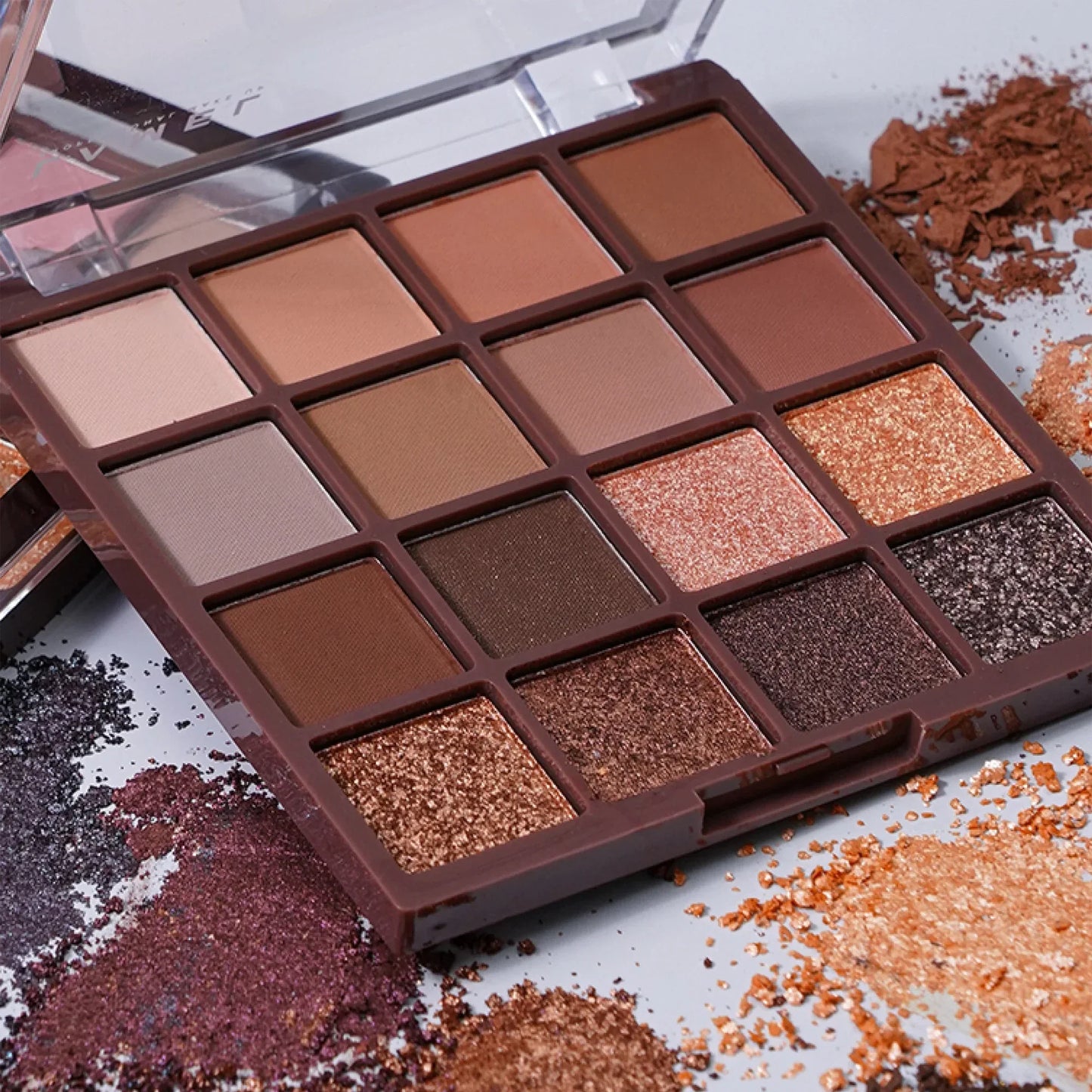 Lamel 16 Shades Of Brown Eyeshadow Palette 16gm