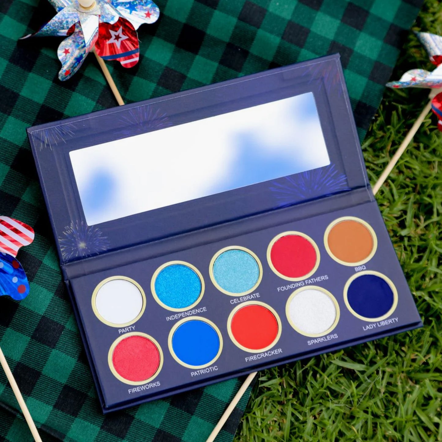 Lurella Firecracker Eyeshadow Palette 13gm