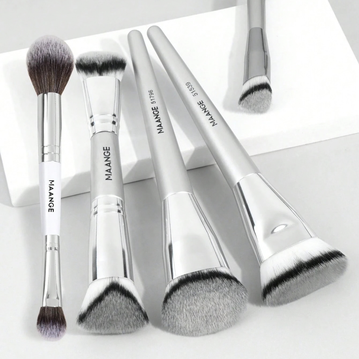 MAANGE Foundation Makeup Brush Set Silver