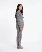Sajiero Linen Pajama Suit Noir Chic Black