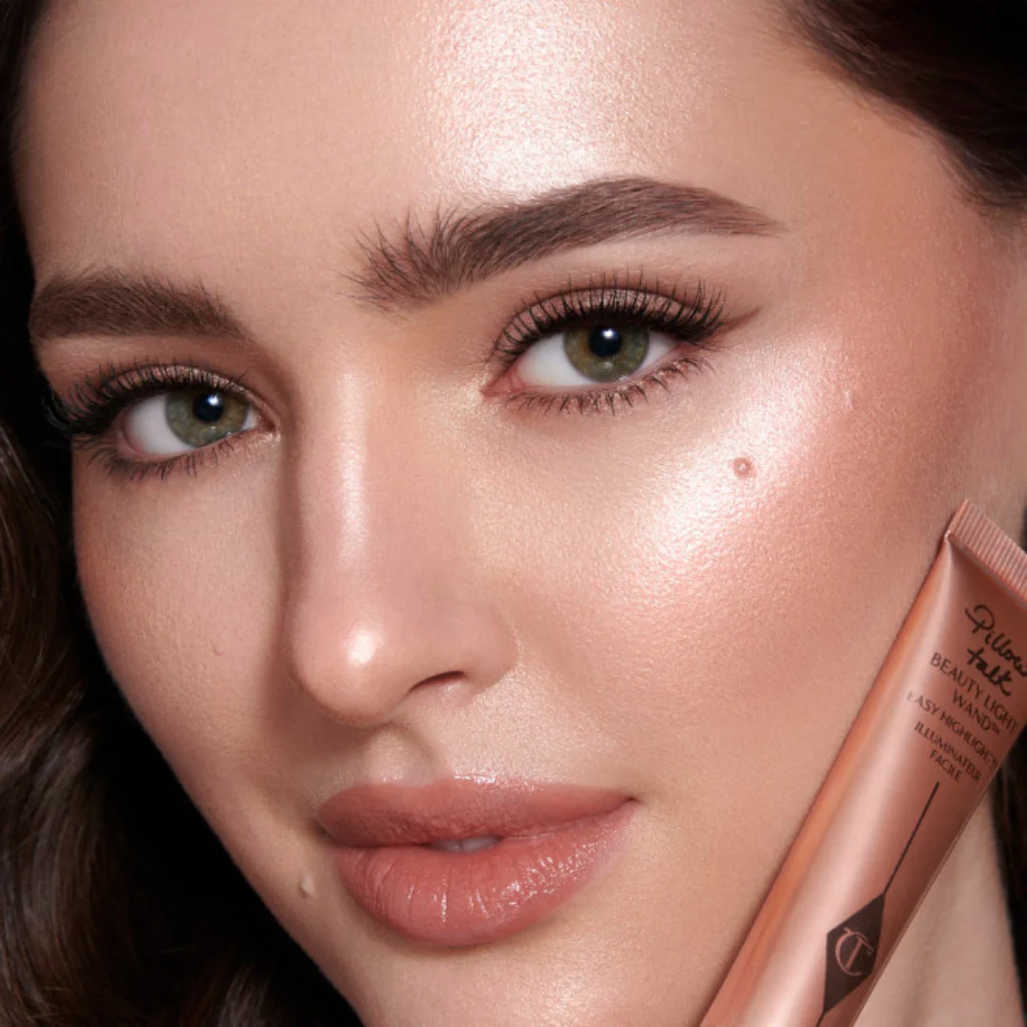 charlotte tilbury beauty light wand easy highlighter