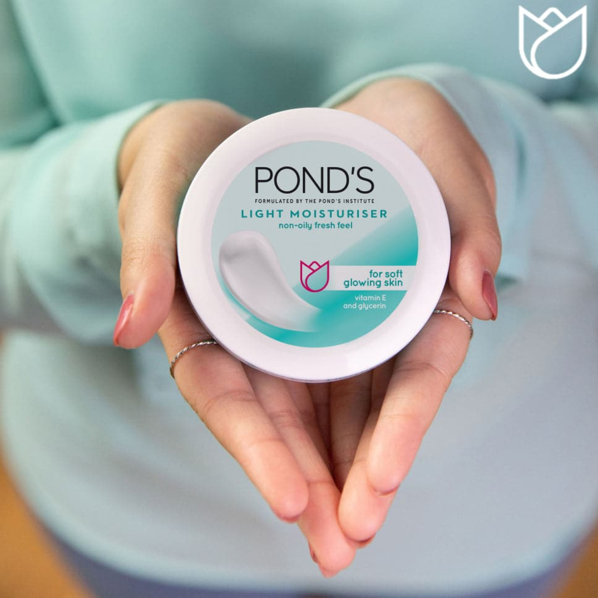 Ponds Light Moisturiser Cream