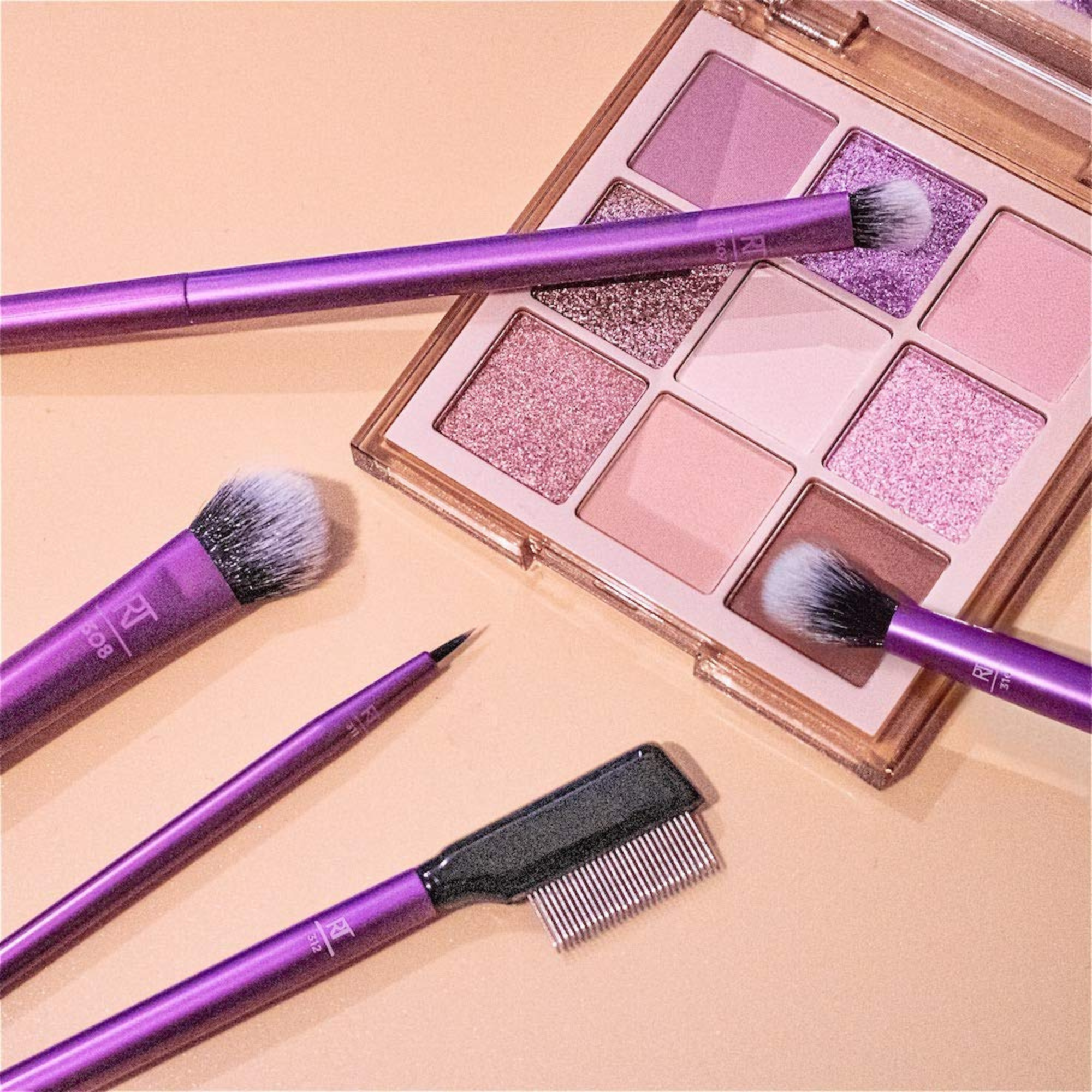 Real Techniques Enhanced Eye Set price in Pakistan