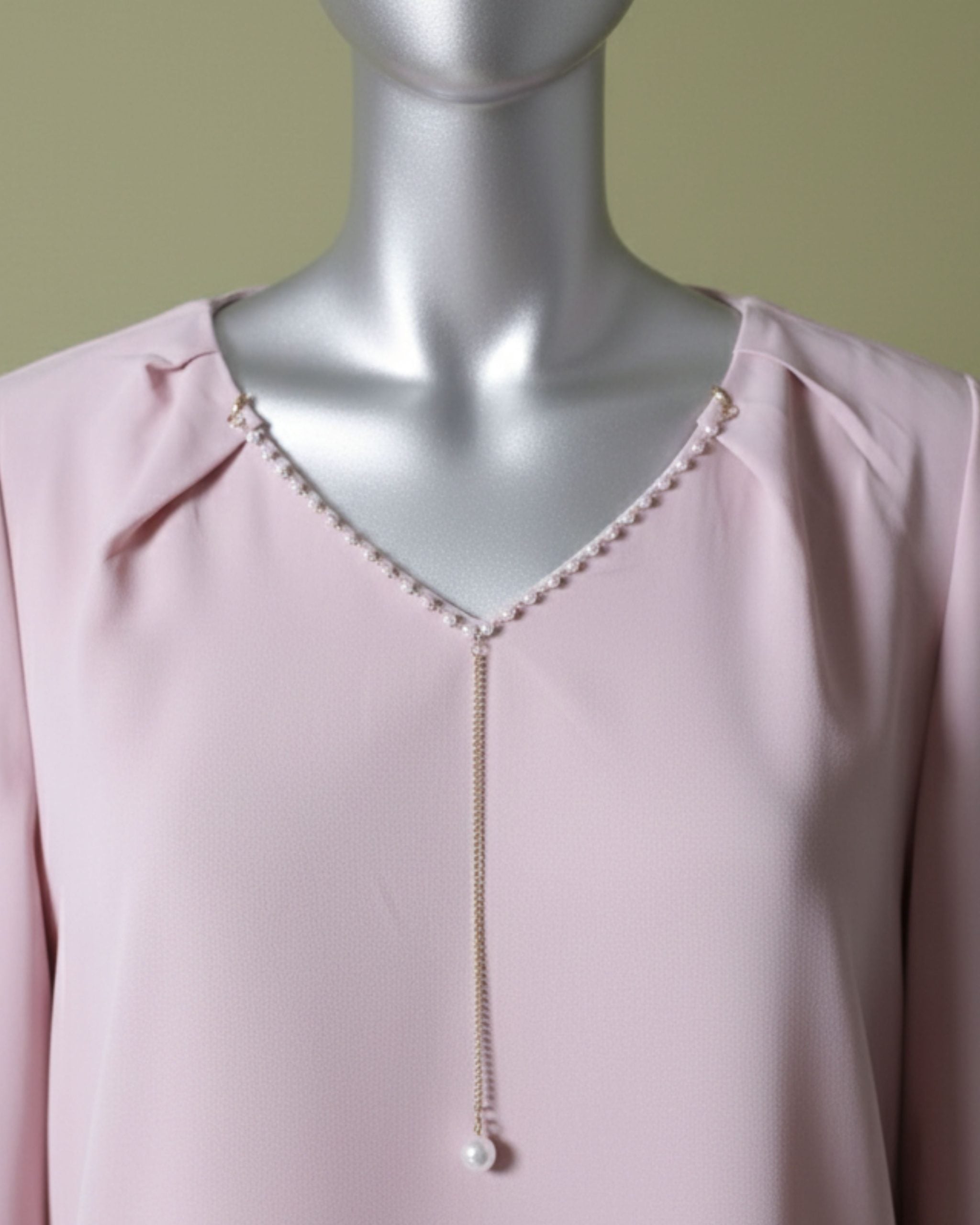Loom Pakistan V-Neck Top with Charm T-Pink