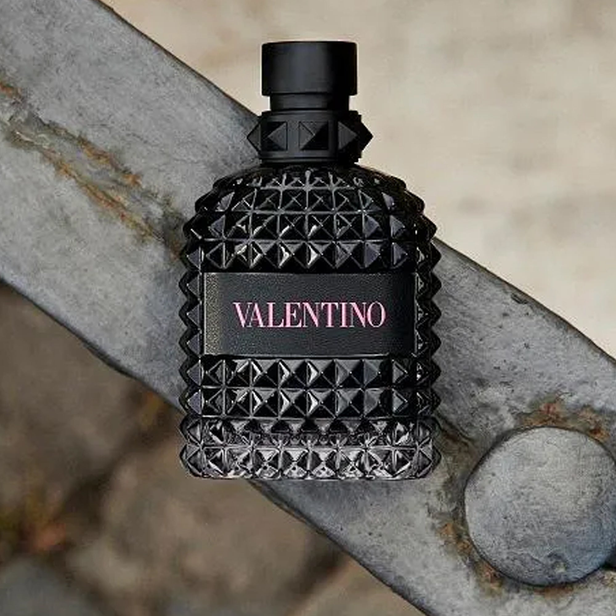 Valentino Uomo Born In Roma Eau De Toilette For Men 100 ml how to use
