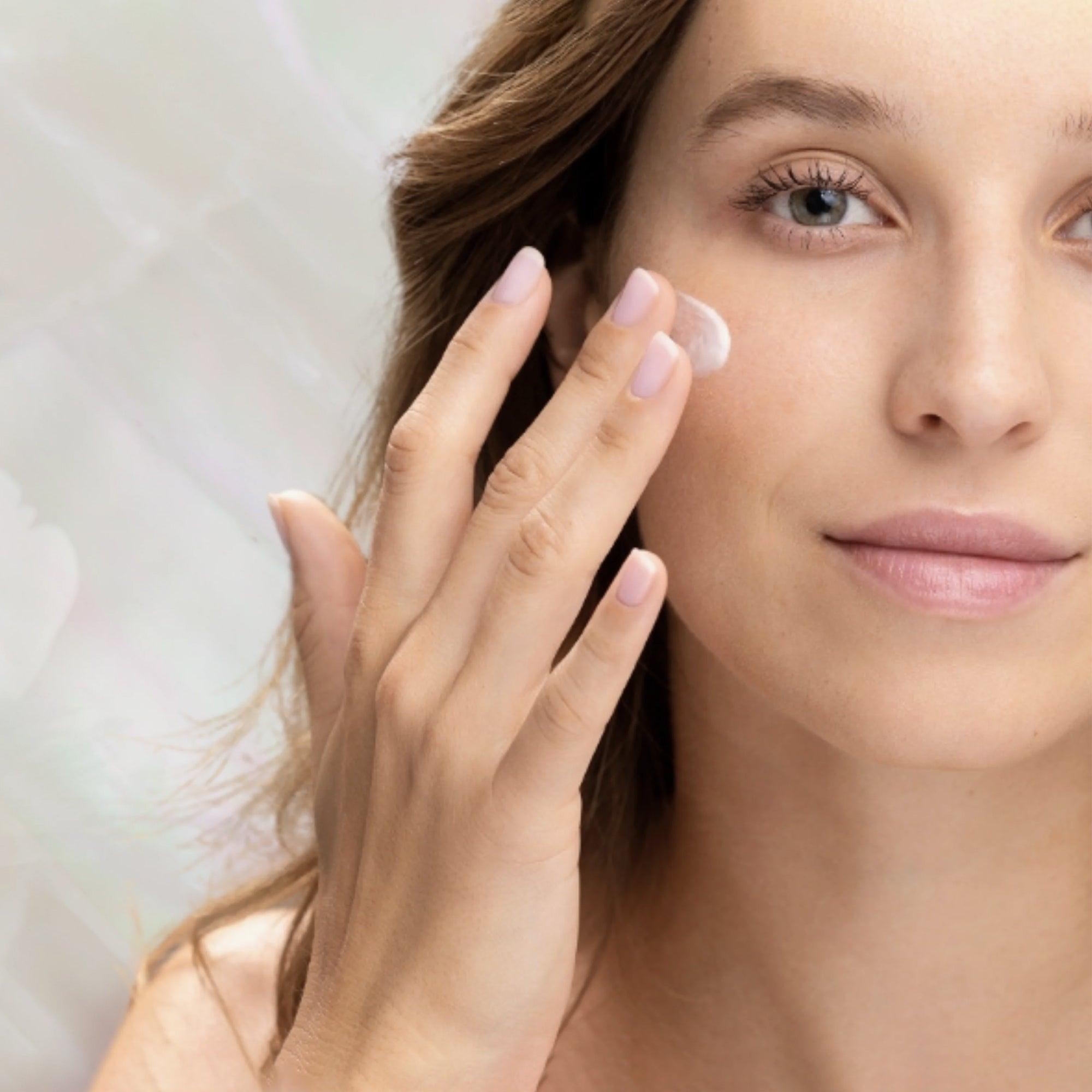 Blue Skincare Moisturizing Regenerating Cream 50ml - TheSkinFit