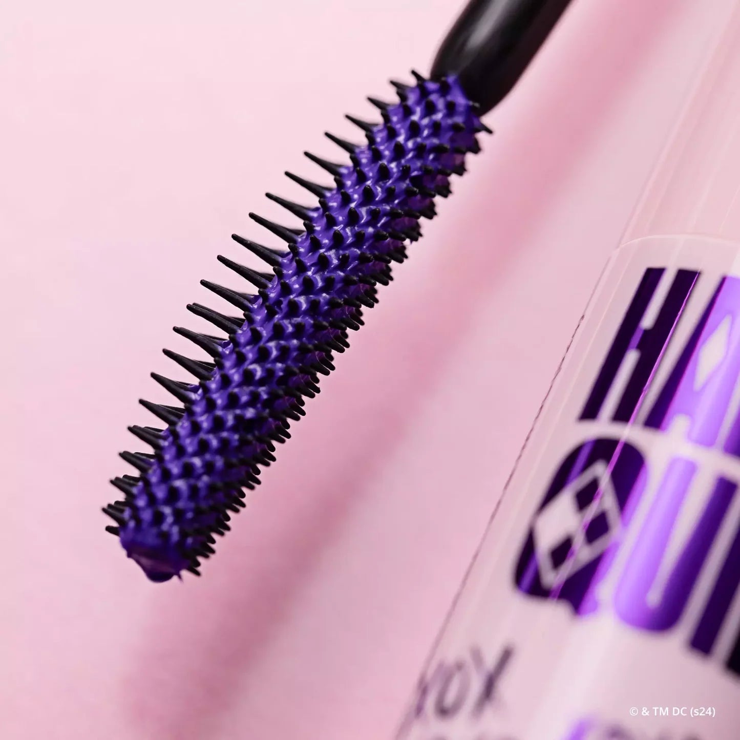 Essence Harley Quinn Colored Mascara 12ml price in Pakistan