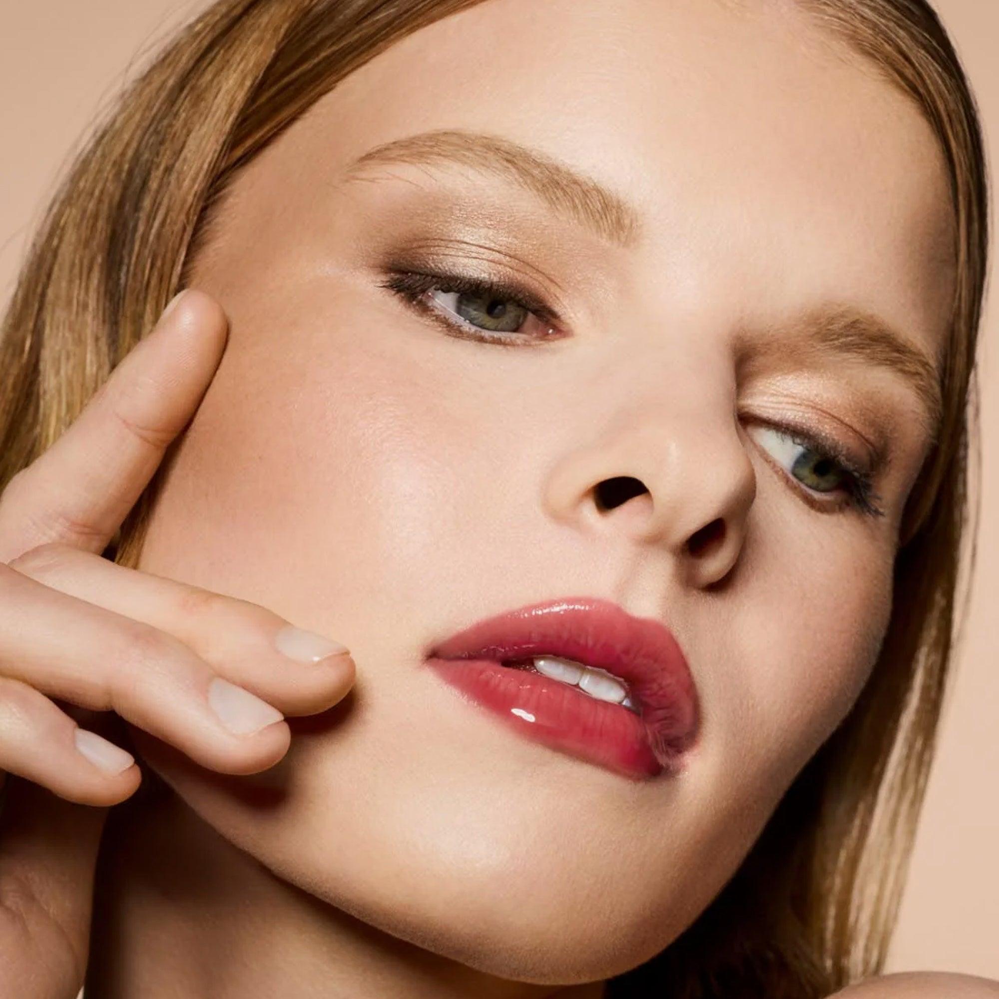 Fenty Beauty Gloss Bomb Heat Universal Lip Luminizer + Plumper 01 Hot Cherry 9ml Price in Pakistan