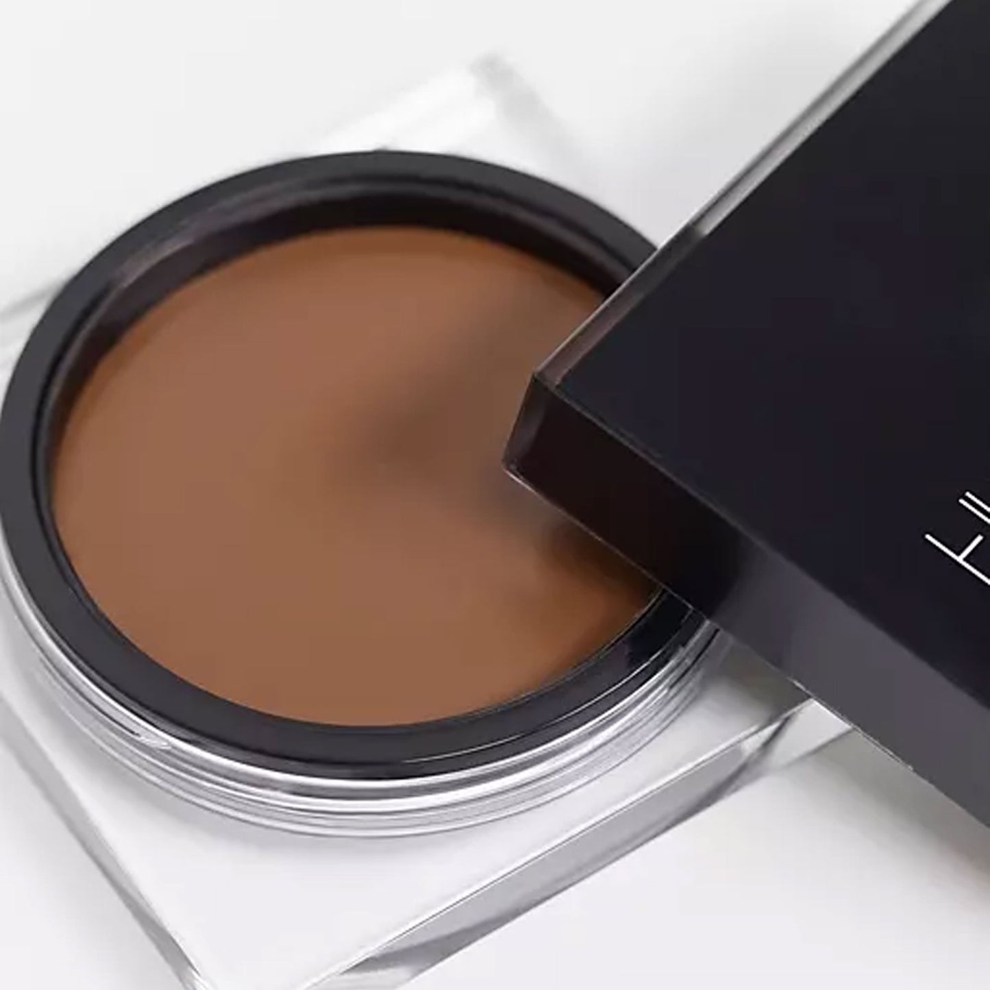 Huda Beauty Tantour Contour & Bronzer Cream - Light 11gm