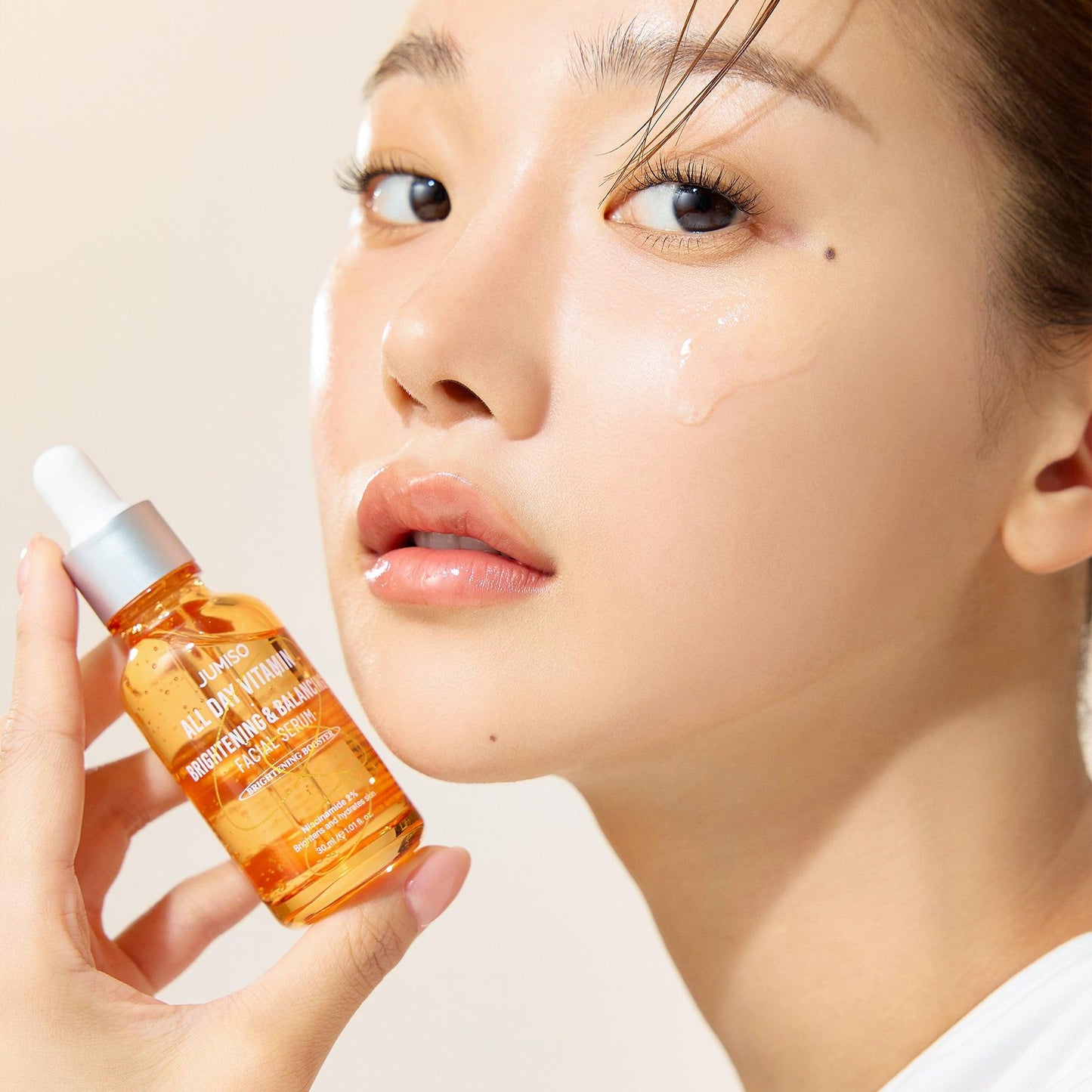 Jumiso All Day Vitamin Brightening & Balancing Facial Serum 50ml - TheSkinFit