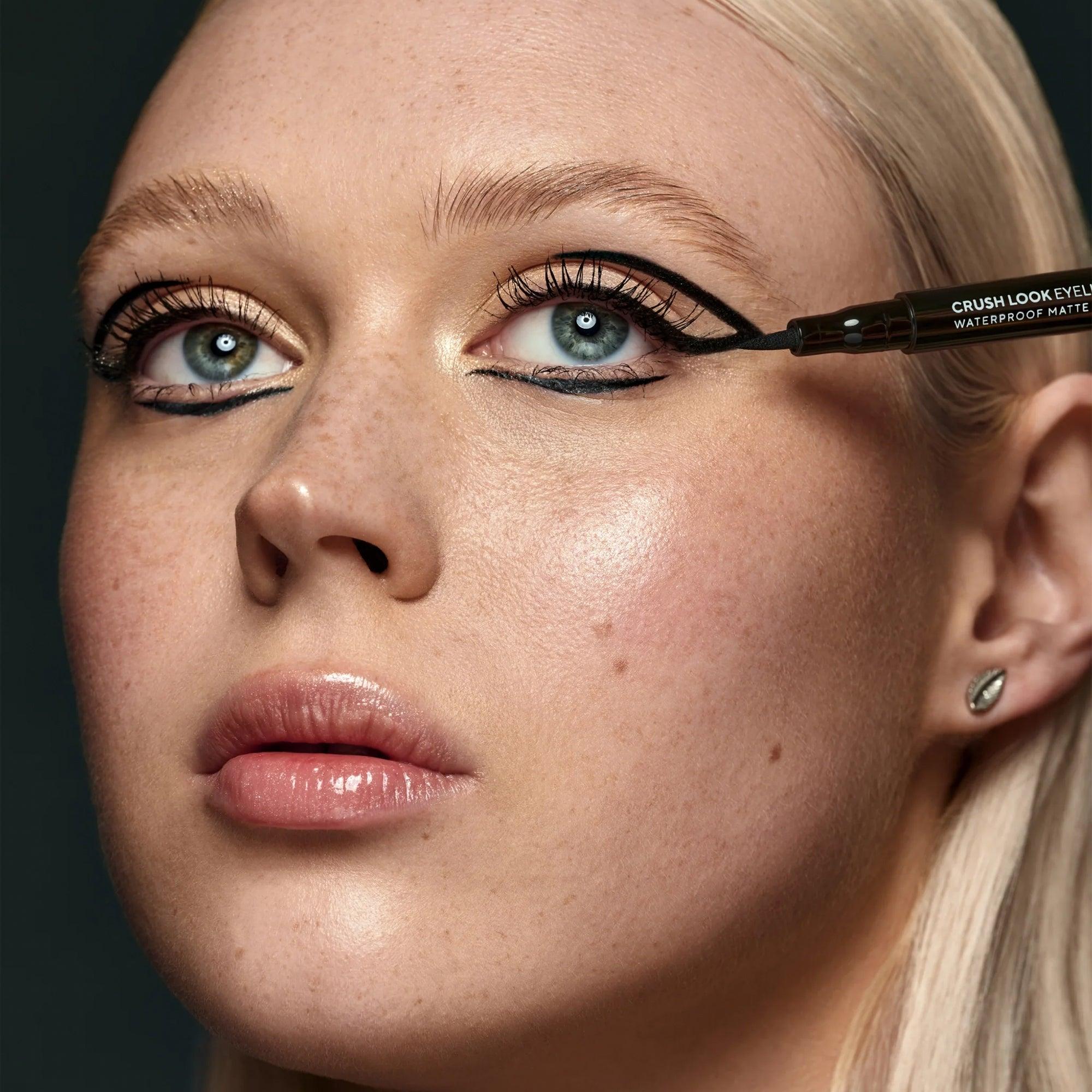 Lamel Crush Look Eyeliner No. 401 Black 1 Piece - TheSkinFit