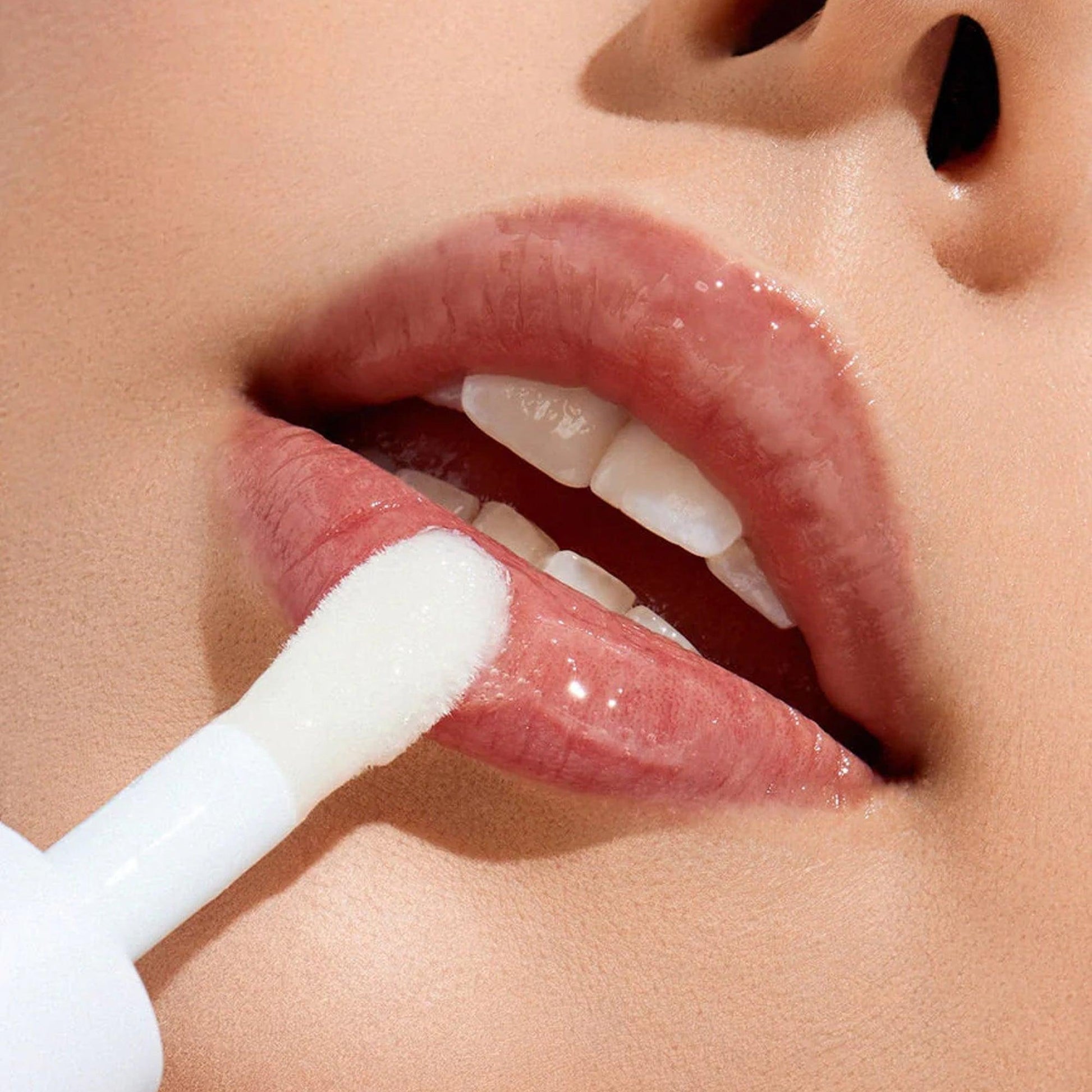 Sheglam Jelly Wow Hydrating Lip Oil Loco For Coco 6gm - TheSkinFit