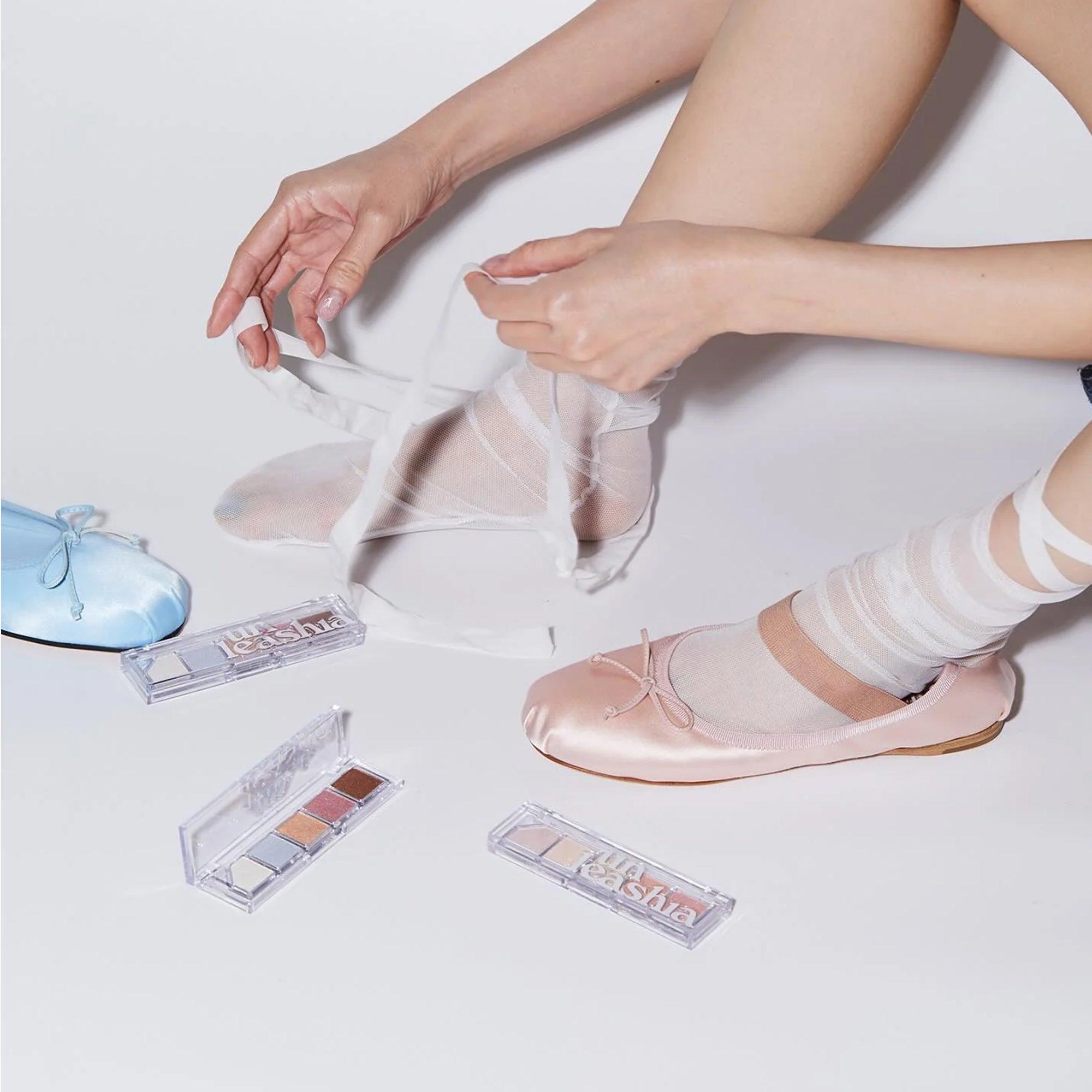 Unleashia Mood Shower Face Palette No.101 Ballerino Shower 4gm - TheSkinFit